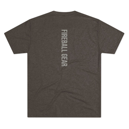 Fireball Gear - Camiseta unisex de mezcla triple gris y blanca con llamas y engranajes centrados